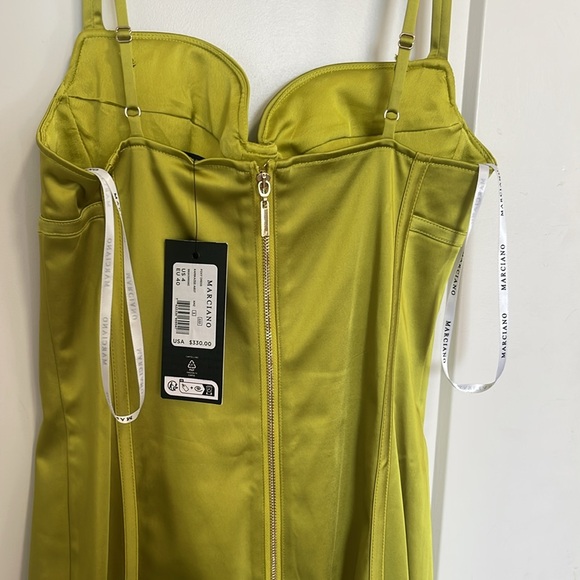 Dress Guess beautiful color , use 1 time, to small for me - Picture 2 of 4